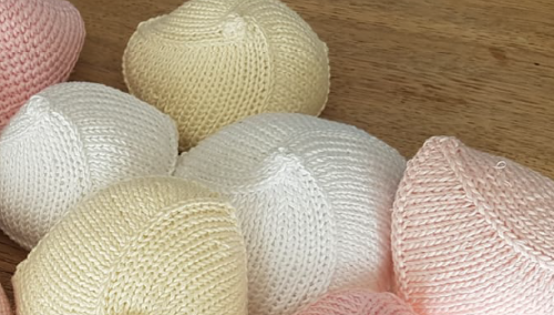 Prothèses mammaires tricotées, une alternative pour les femmes atteintes de cancer du sein