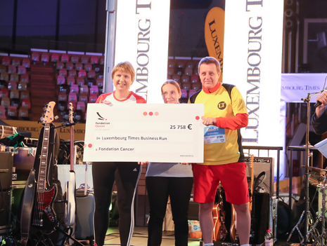 Remise de chèque - Luxembourg Times Business Run 2022